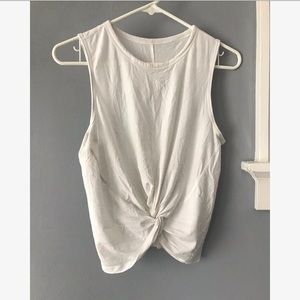Lululemon Crescent Tank in White size 6